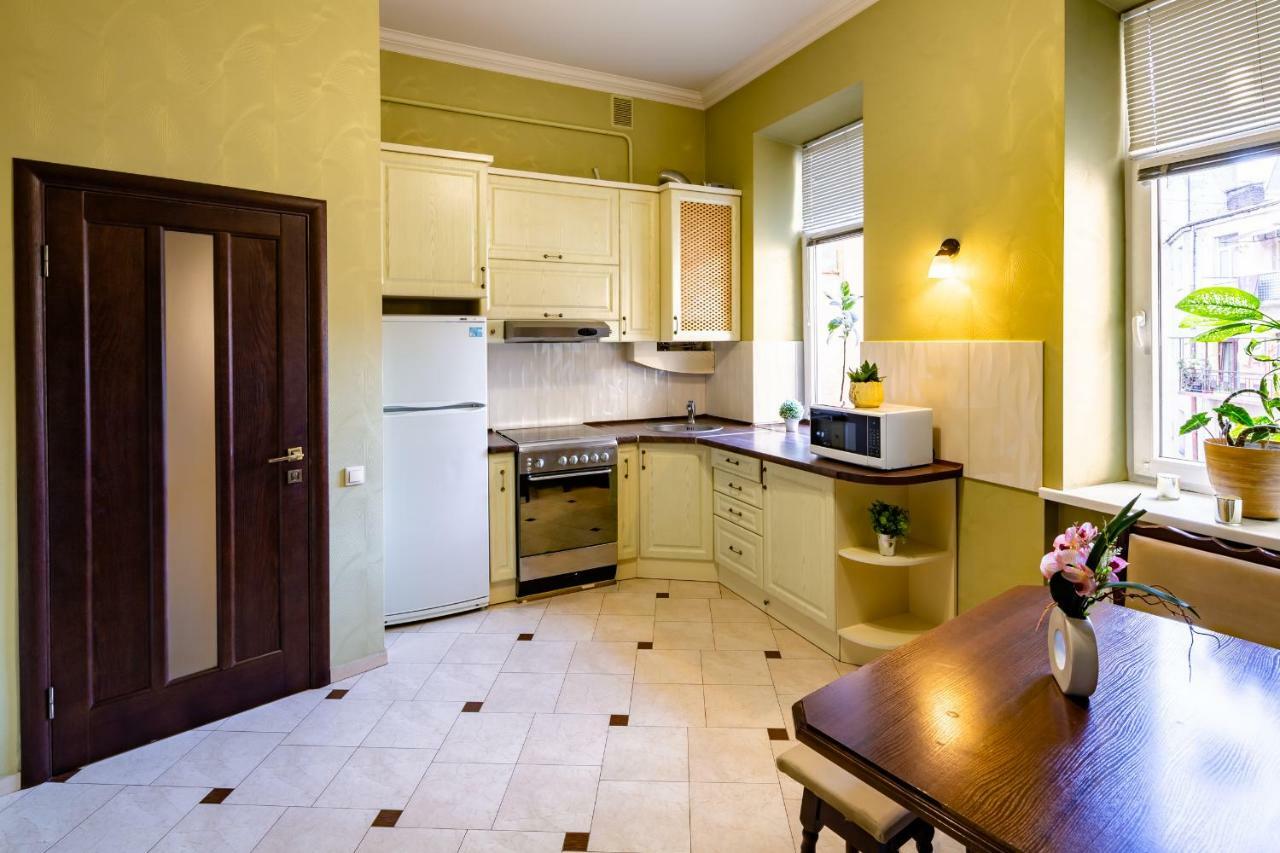 Alfa Apartments Kniazia Romana 11 Lvov Exteriér fotografie