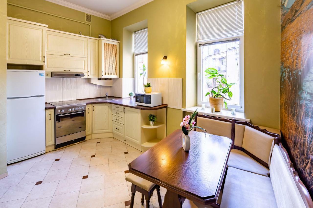 Alfa Apartments Kniazia Romana 11 Lvov Exteriér fotografie